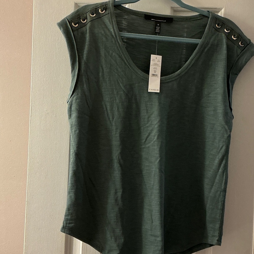 White House Black Market Dark Green Eyelet Shoulder Tank Top💕size Medium